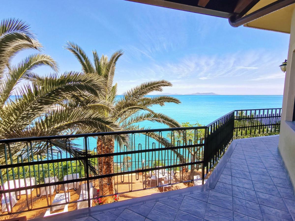 Villa Anita Apartments 4*