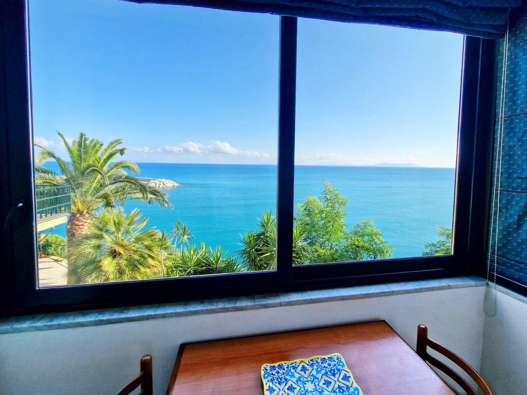 Anita Aparthotel 4*