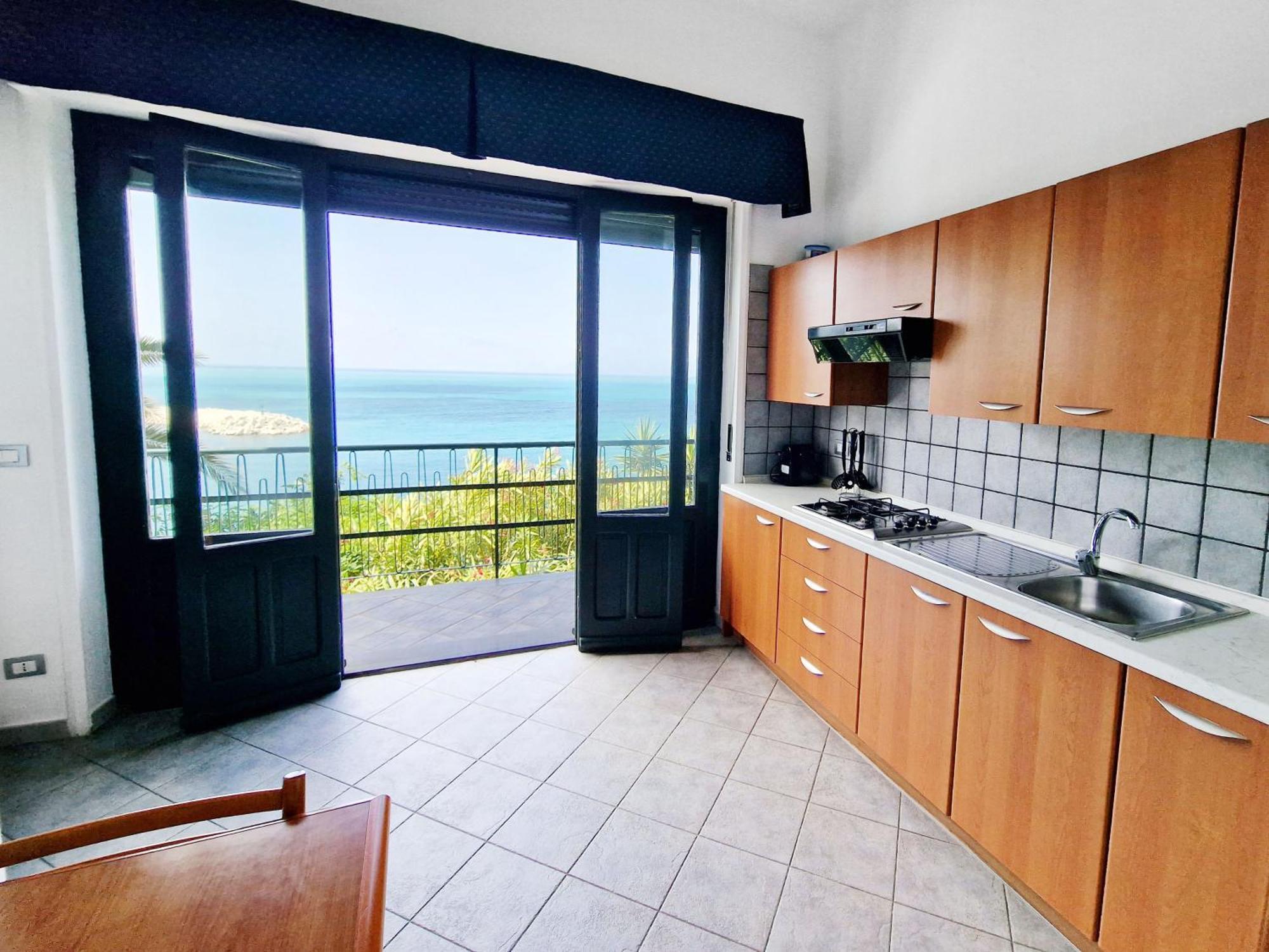 Villa Anita Apartments 4*