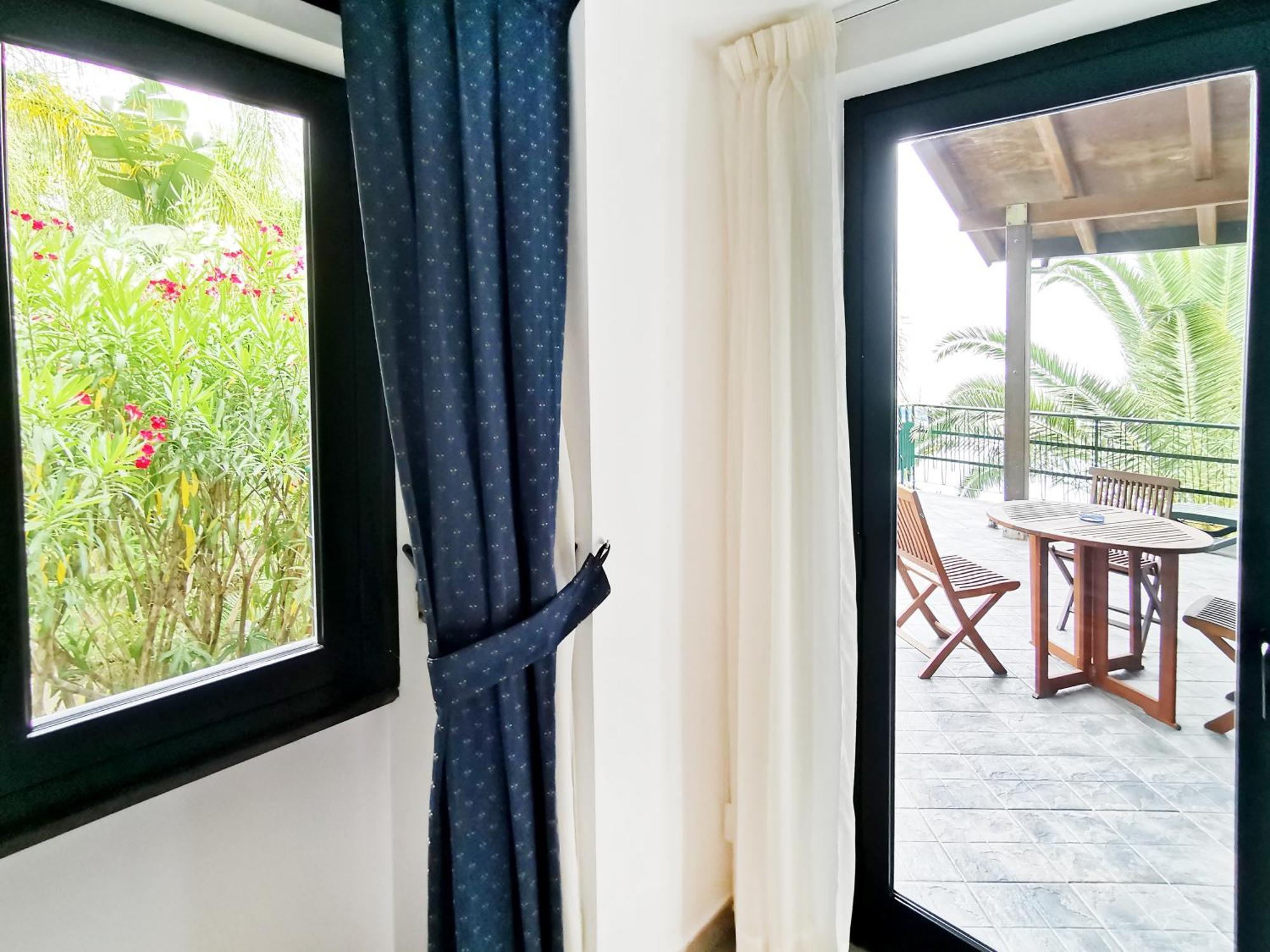 Villa Anita Apartments Aparthotel Capo d'Orlando