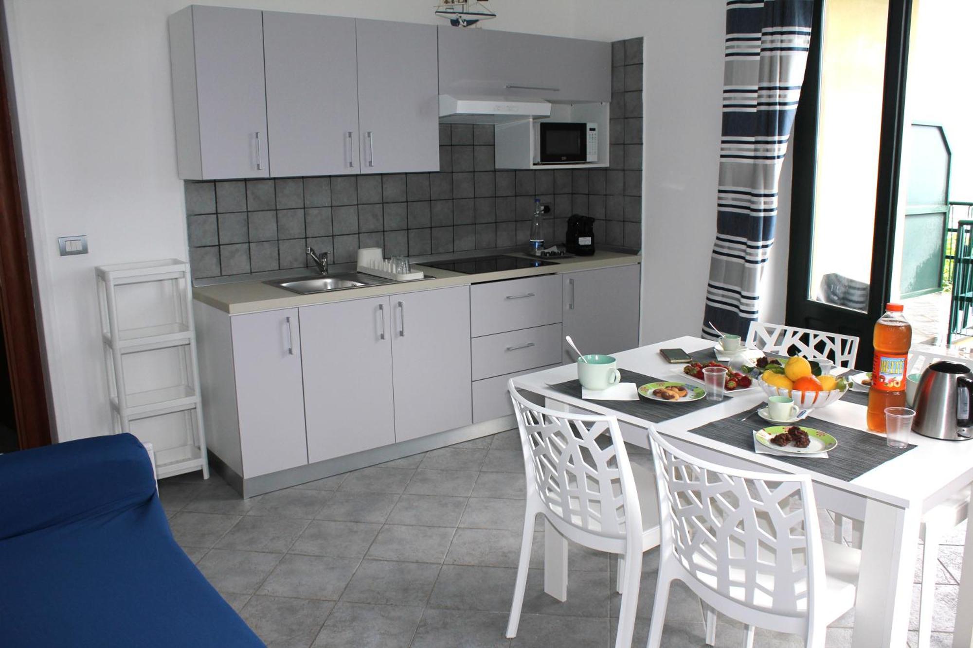 Aparthotel Villa Anita Apartments Capo d'Orlando